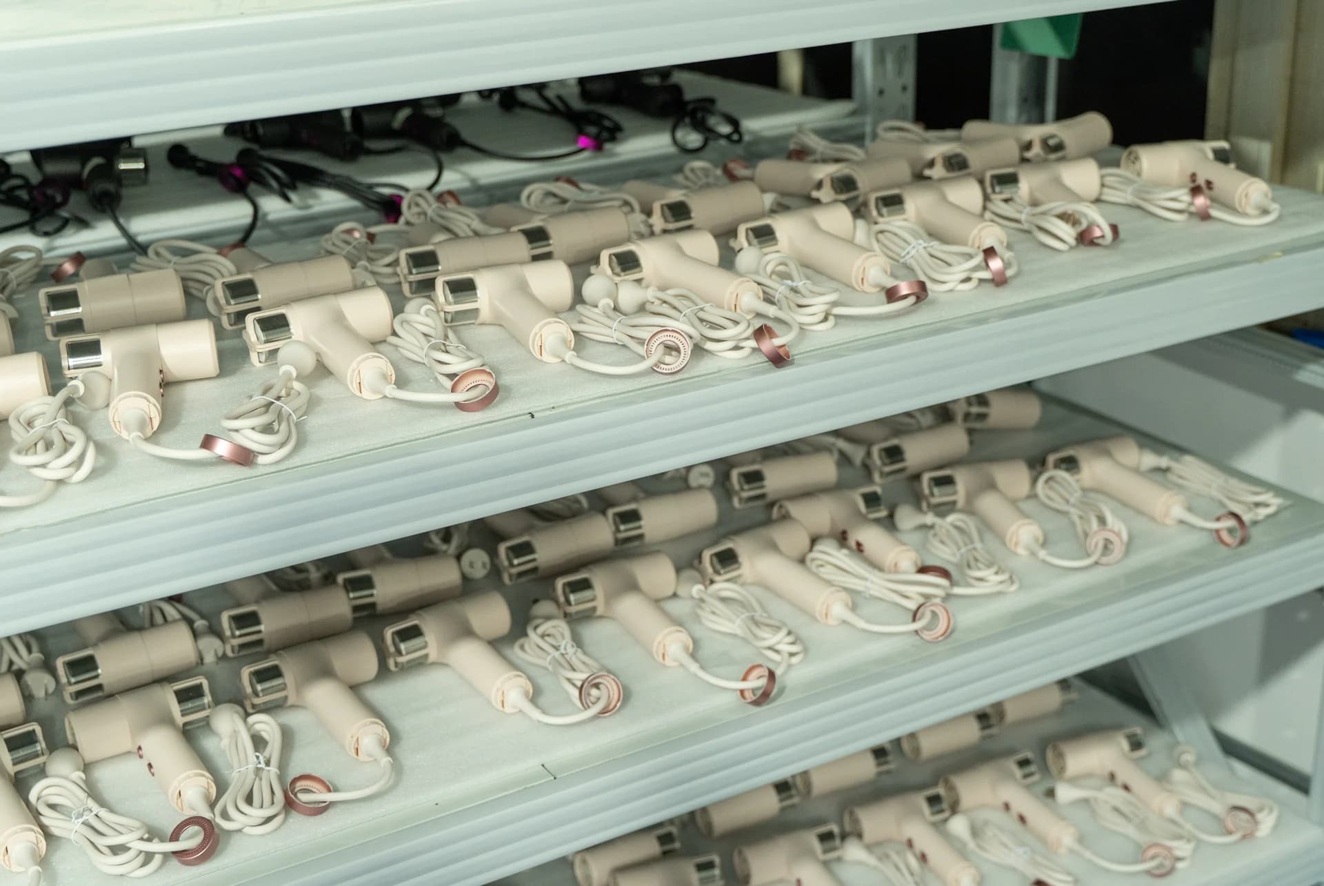 Product aging test equipment used by BaiChang